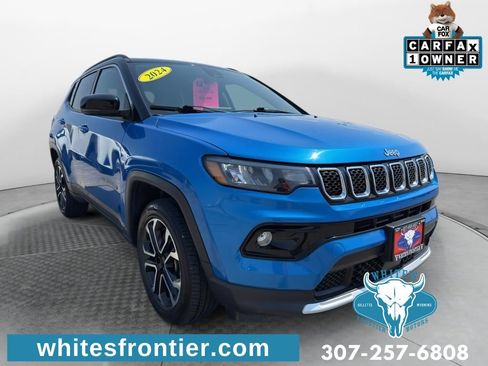 Used 2024 Jeep Compass Limited AWD/4WD image 3