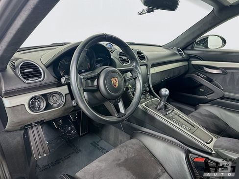 Used 2020 Porsche 718 Cayman GT4 RWD image 10