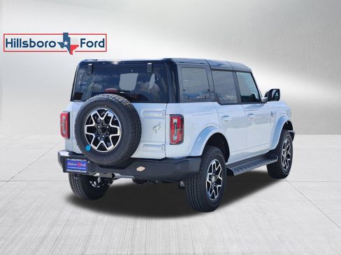 New 2025 Ford Bronco Outer Banks image 6