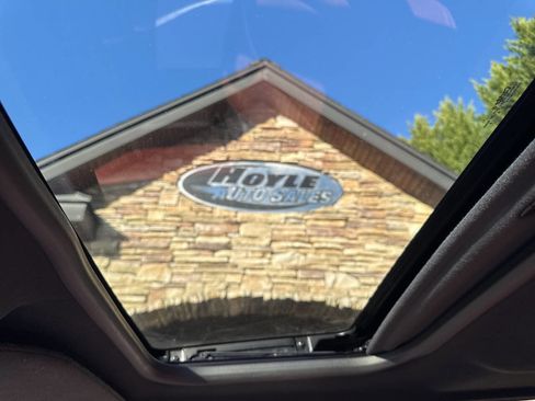 Used 2014 Ford Expedition EL King Ranch image 24