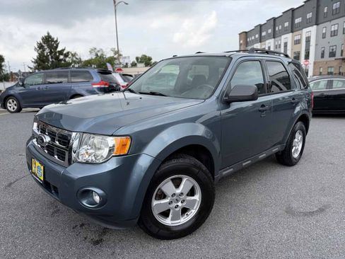 Used 2012 Ford Escape XLT FWD image 3