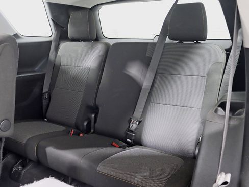 Used 2018 Chevrolet Traverse LT image 27