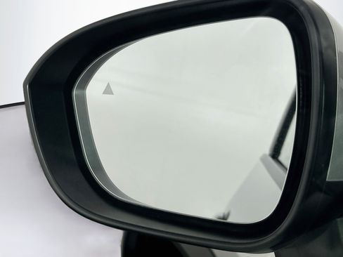 Used 2025 Nissan Rogue SV FWD image 16