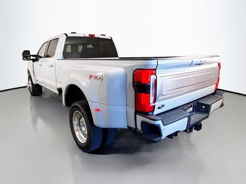 Used 2026 Ford F450 Platinum w/ Platinum Plus Package AWD/4WD image 5