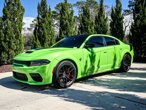 Used 2023 Dodge Charger SRT Hellcat w/ Harman/Kardon Audio Group image 7