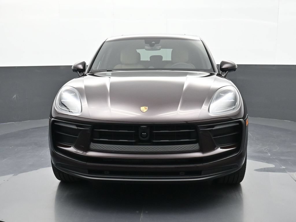 Certified 2026 Porsche Macan AWD/4WD image 32