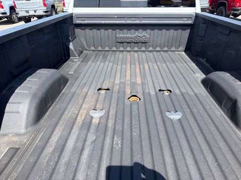 Used 2024 Chevrolet Silverado 3500 High Country w/ High Country Premium Package AWD/4WD image 6