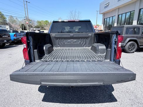 Used 2023 Chevrolet Silverado 1500 RST image 9