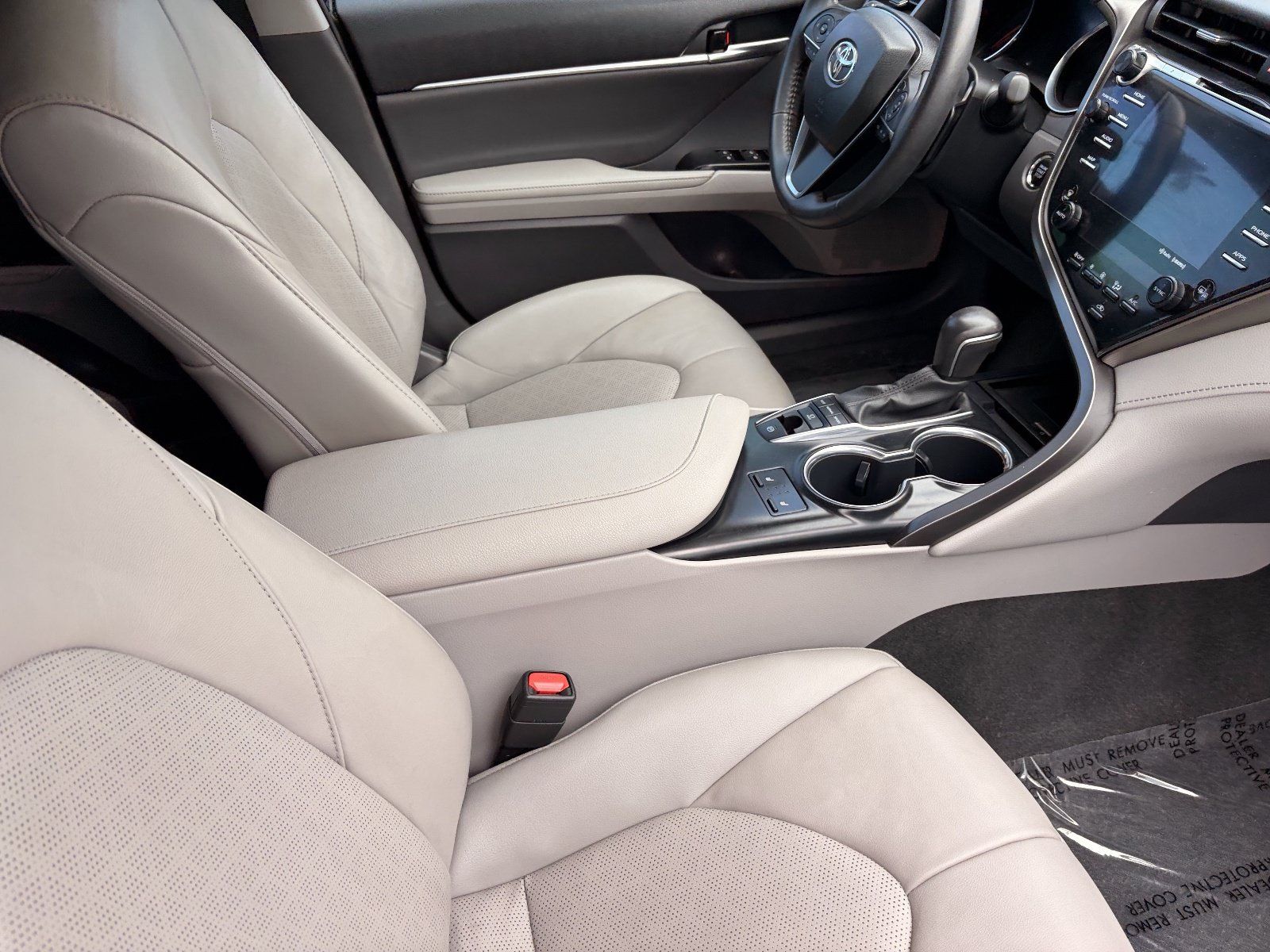 Used 2020 Toyota Camry XSE w/ Carpet Mat Package FWD image 10