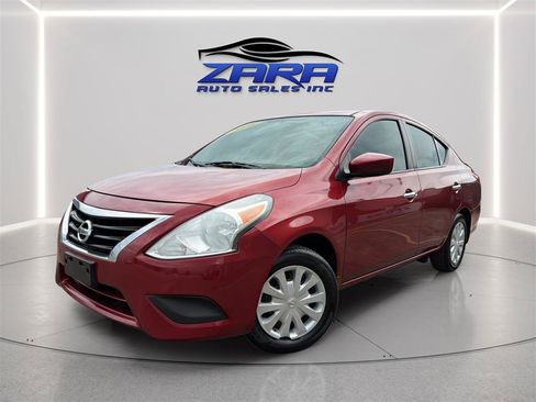 Used 2016 Nissan Versa SV FWD image 1
