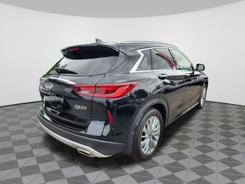 Used 2023 INFINITI QX50 Luxe AWD/4WD image 4
