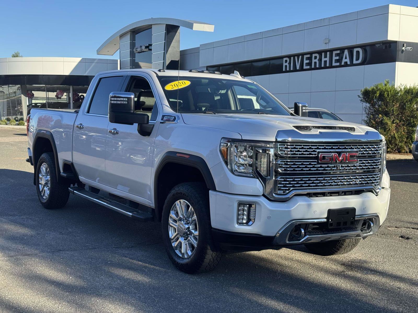 Used 2020 GMC Sierra 2500 Denali w/ Denali Ultimate Package AWD/4WD image 2
