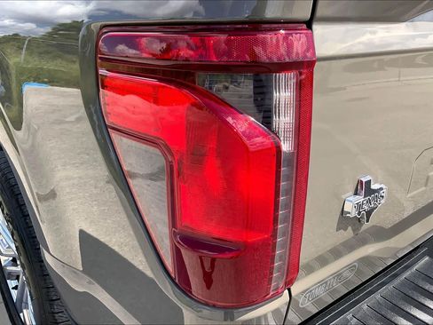 Used 2025 Ford F150 XLT w/ Equipment Group 302A MID RWD image 28