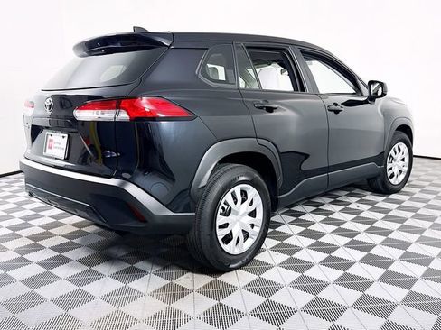 Certified 2023 Toyota Corolla Cross L image 22