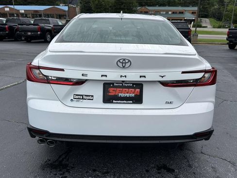 New 2026 Toyota Camry SE FWD image 4