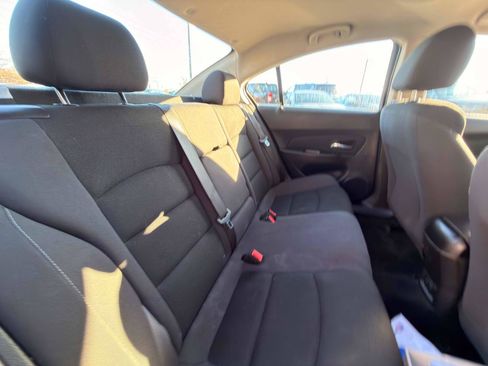 Used 2016 Chevrolet Cruze LT FWD image 19