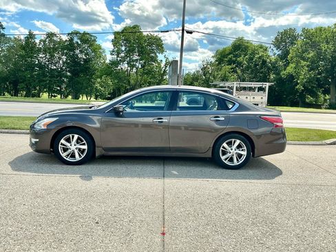 Used 2014 Nissan Altima 2.5 SV FWD image 8