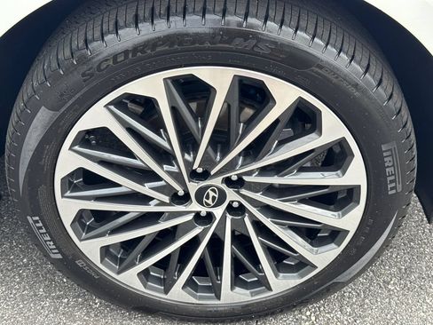 Used 2026 Hyundai Palisade Calligraphy AWD/4WD image 12