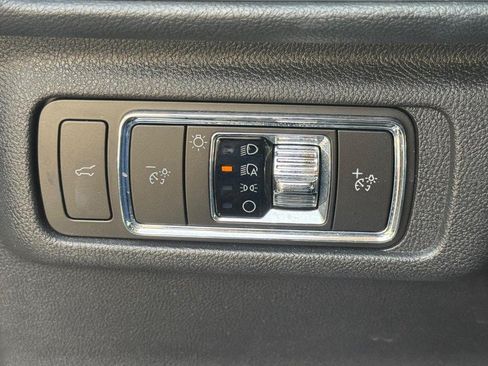 Certified 2023 Lincoln Corsair AWD w/ Equipment Group 101A image 20