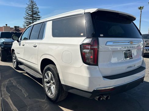 Used 2023 Chevrolet Suburban Premier image 5