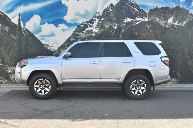 Certified 2021 Toyota 4Runner TRD Off-Road Premium AWD/4WD image 7