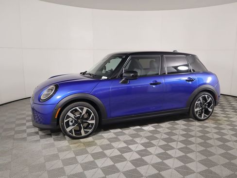 New 2026 MINI Cooper 4-Door Hardtop image 8