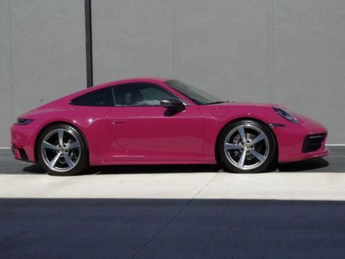 Used 2023 Porsche 911 Carrera T RWD image 3
