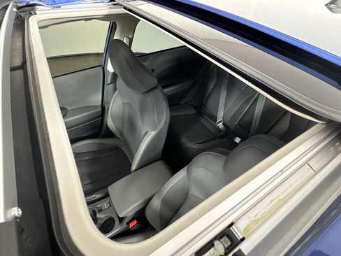Used 2025 Subaru Crosstrek 2.5i Premium AWD/4WD image 25