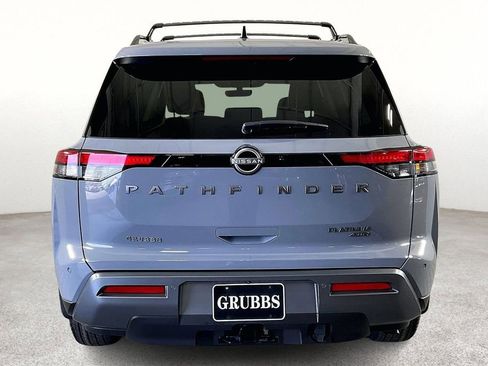 New 2026 Nissan Pathfinder Platinum w/ Cargo Package image 8