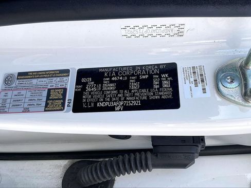 Used 2023 Kia Sportage LX image 19