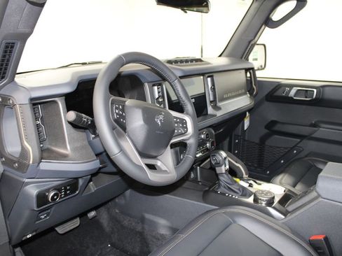 New 2026 Ford Bronco Badlands AWD/4WD image 22
