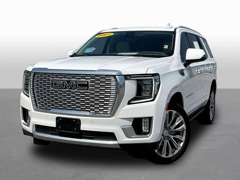 Used 2021 GMC Yukon Denali w/ Denali Premium Package RWD image 3