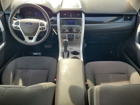 Used 2013 Ford Edge SE image 12