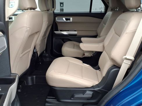 Certified 2023 Ford Explorer XLT w/ Equipment Group 202A image 12