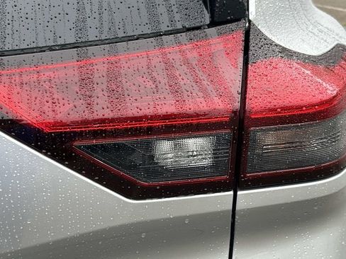 Certified 2023 Nissan Rogue SV AWD/4WD image 12