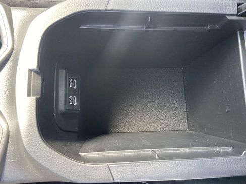 Used 2024 Toyota RAV4 LE FWD image 29