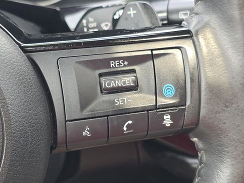 Used 2024 Nissan Pathfinder SL w/ SL Premium Package image 15