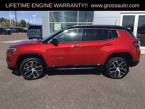 Used 2024 Jeep Compass Limited w/ Elite Group AWD/4WD image 5