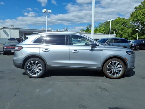 Used 2022 Lincoln Nautilus Reserve AWD/4WD image 8