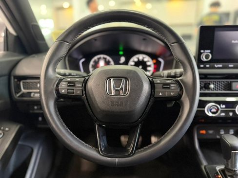 Used 2025 Honda Civic Sport image 26