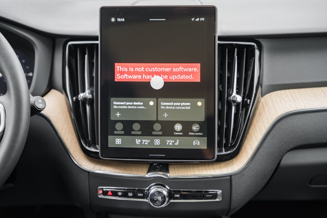 New 2027 Volvo XC60 T8 Plus AWD/4WD image 19