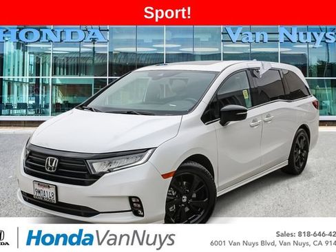 Used 2024 Honda Odyssey Sport image 1