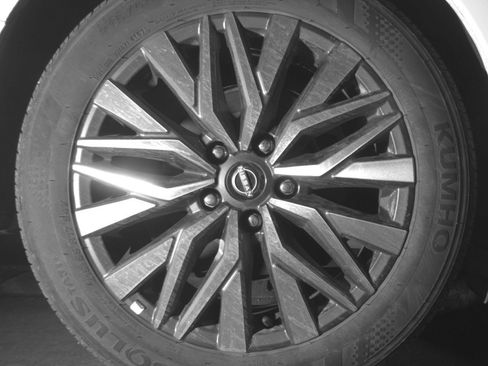 Used 2025 Nissan Altima 2.5 SV FWD image 18