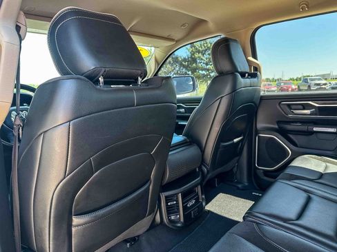 Used 2020 RAM 1500 Laramie AWD/4WD image 17