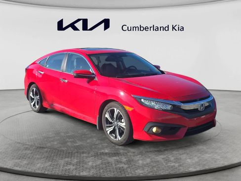 Used 2017 Honda Civic Touring image 7