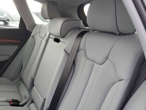Used 2023 Audi Q5 2.0T Prestige w/ Prestige Package image 19