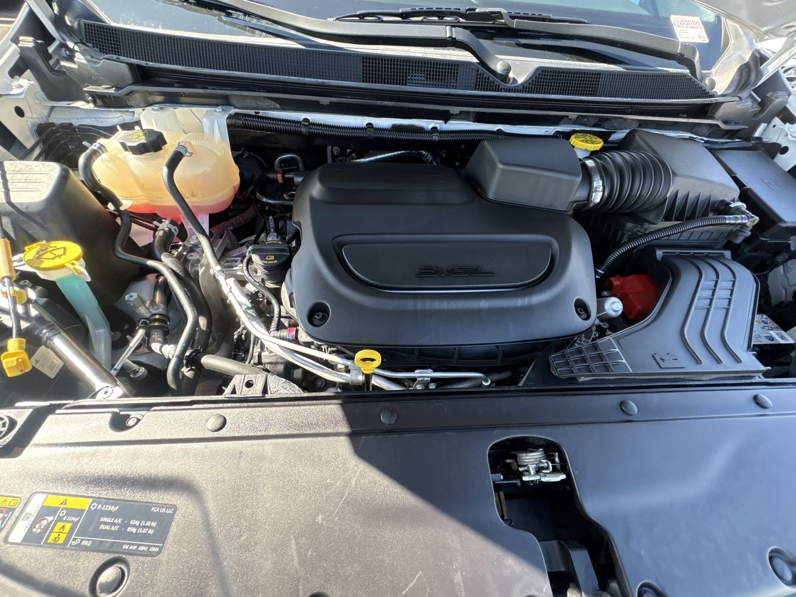 Used 2025 Chrysler Pacifica Select FWD image 29