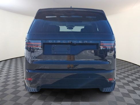 Used 2025 Land Rover Discovery Dynamic SE image 3