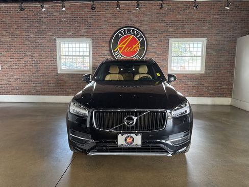 Used 2018 Volvo XC90 T6 Momentum w/ Convenience Package image 11