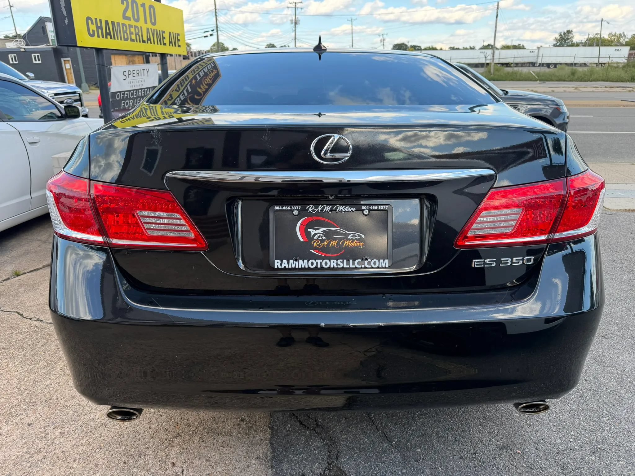Used 2012 Lexus ES 350 w/ Touring Special Edition FWD image 4